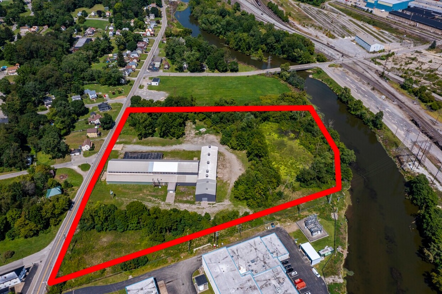 800 N Water Ave, Sharon, PA for lease - Building Photo - Image 2 of 47