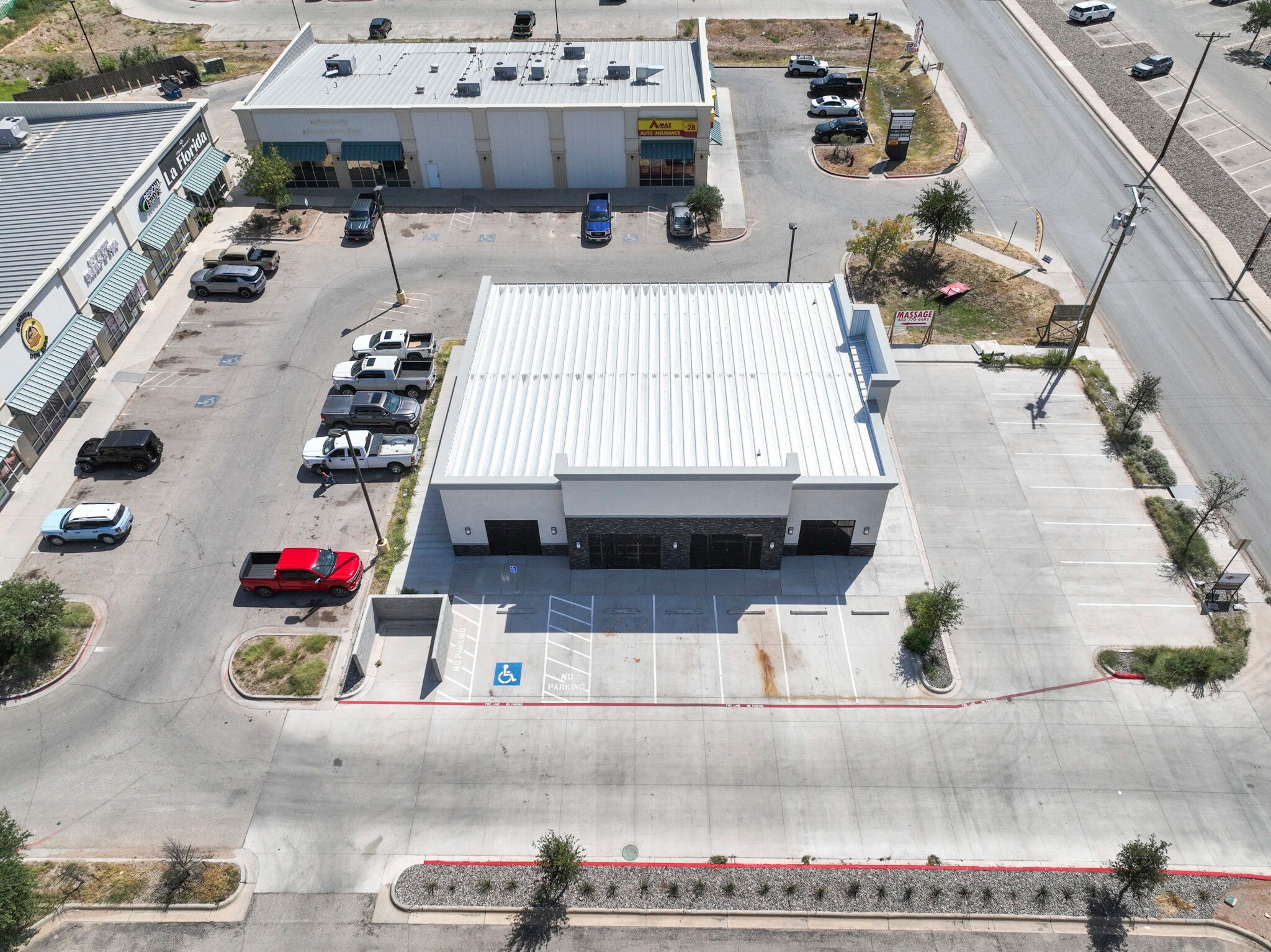 300 W Longview Ave, Midland, TX for lease Primary Photo- Image 1 of 5