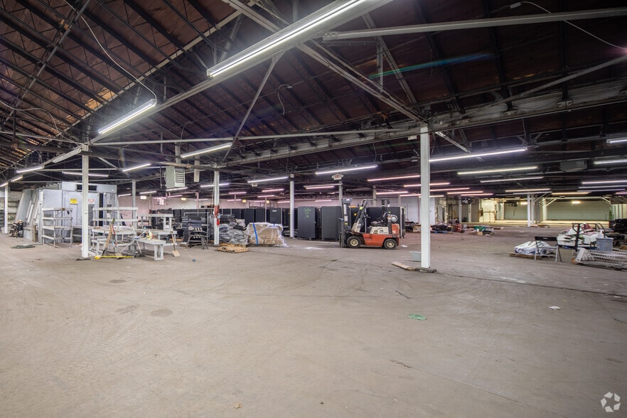 5206 S 38th St, Saint Louis, MO for lease - Interior Photo - Image 2 of 29