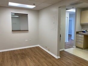 2340 Highland Ave, Lombard, IL for lease Building Photo- Image 1 of 5