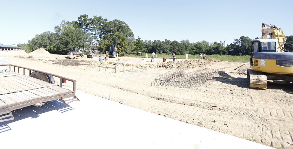 9201 Baringer Foreman Rd, Baton Rouge, LA à louer - Photo principale - Image 3 de 6