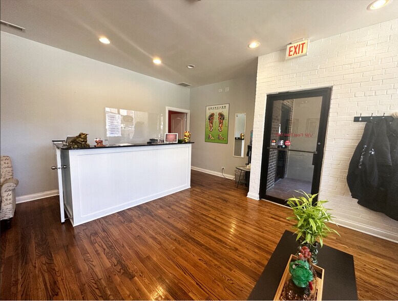 3347 N Clark St, Chicago, IL à vendre - Photo intérieure - Image 3 de 17
