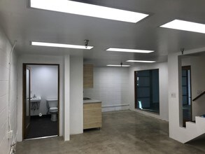 8928 Ellis Ave, Culver City, CA à louer Photo intérieure- Image 2 de 7