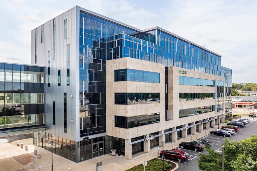2601 W Beltline Hwy, Madison, WI à louer - Photo du bâtiment - Image 2 de 7
