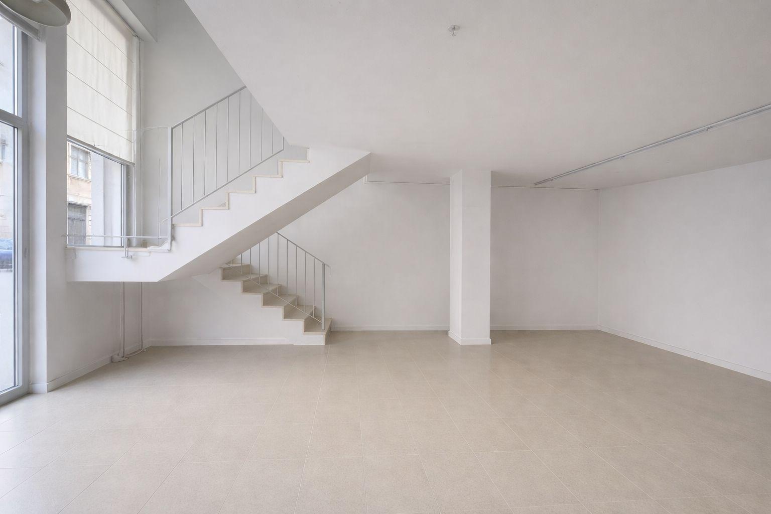 Retail in Barcelona, Barcelona for lease Interior Photo- Image 1 of 3