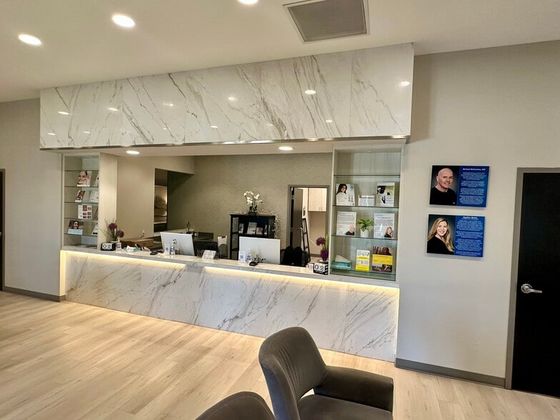 152 Brand Rd, Murphy, TX for lease - Interior Photo - Image 3 of 7