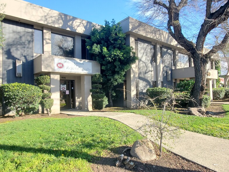 960 Saratoga Ave, San Jose, CA for lease - Building Photo - Image 2 of 11