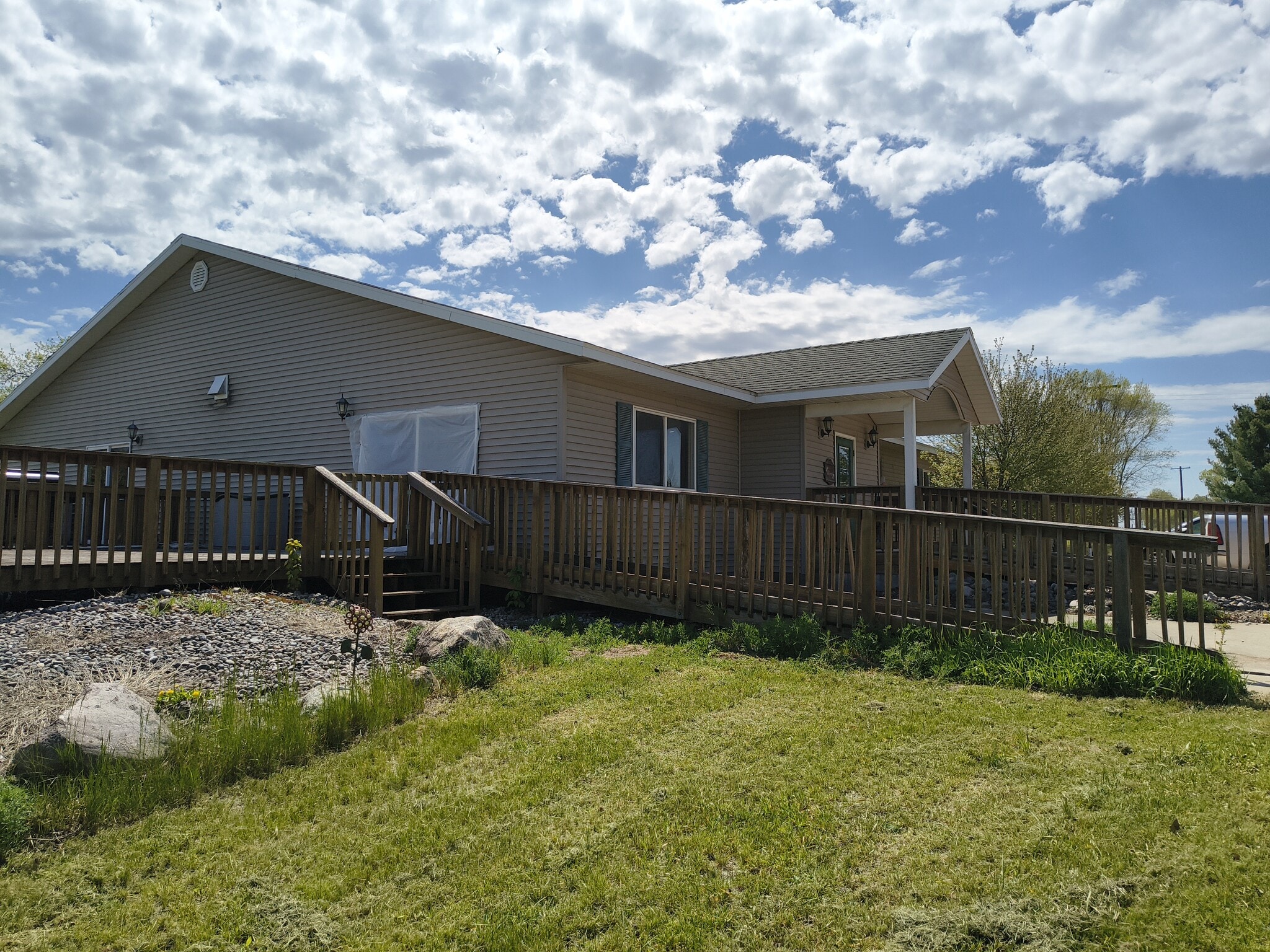 2246 Cemetery Rd, Gladwin, MI for sale Primary Photo- Image 1 of 6