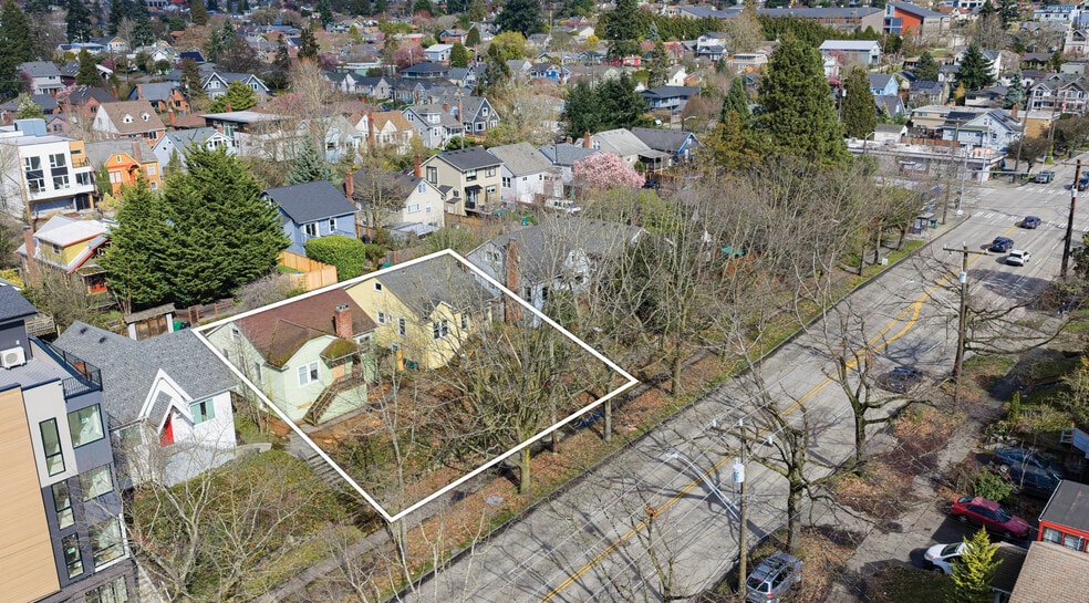 828 NW Market St, Seattle, WA for sale - Building Photo - Image 2 of 11