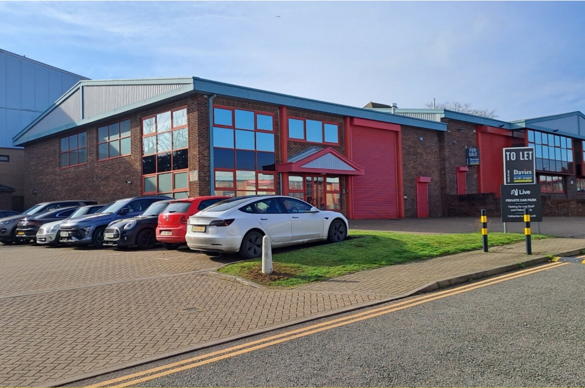 Amor Way, Letchworth Garden City for lease Building Photo- Image 1 of 2