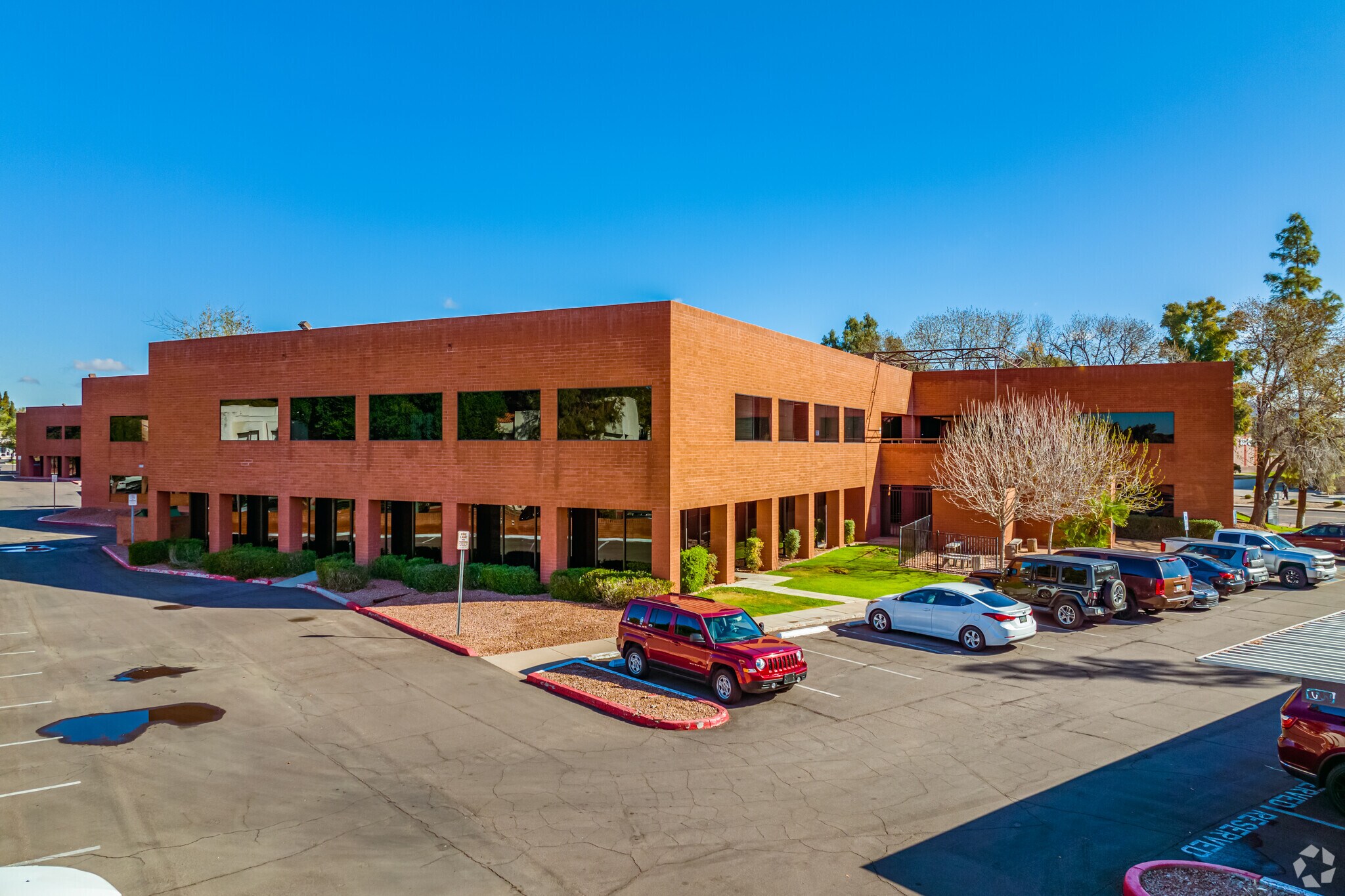 10220 N 31st Ave, Phoenix, AZ à louer Photo du bâtiment- Image 1 de 25