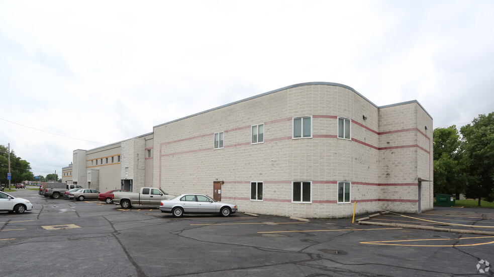 201-209 N Hamilton Rd, Columbus, OH for lease - Primary Photo - Image 1 of 8