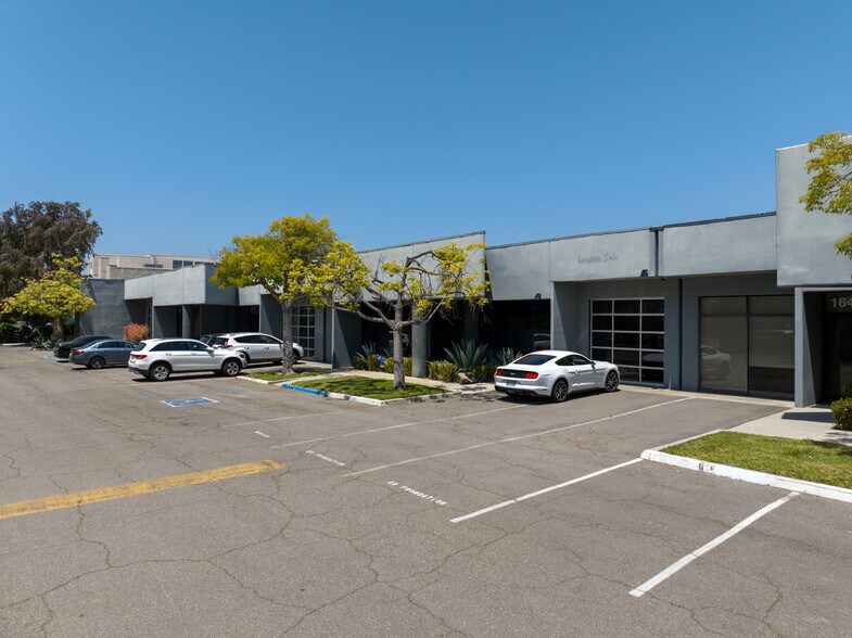 1631-1645 16th St, Santa Monica, CA à louer - Photo du bâtiment - Image 2 de 11