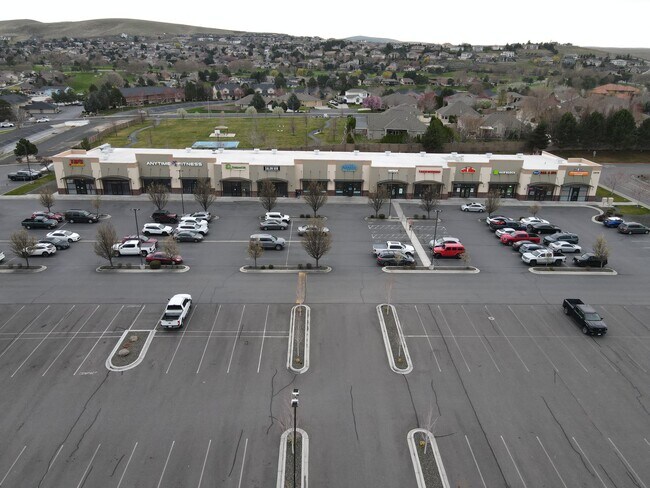 More details for 2909 S Quillan St, Kennewick, WA - Retail for Sale