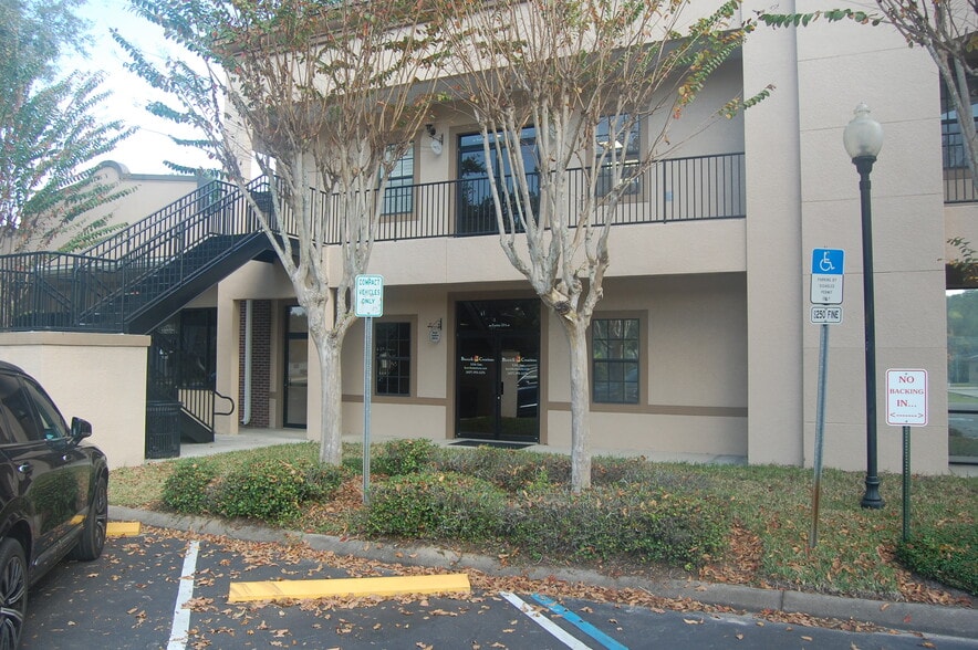 301 S Tubb St, Oakland, FL for lease - Building Photo - Image 1 of 6