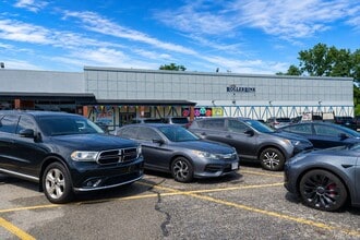Seymour Ave, Mundelein, IL for lease Interior Photo- Image 1 of 3