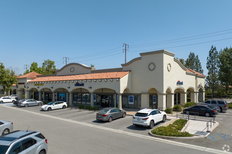 10590 Baseline Rd, Rancho Cucamonga, CA for lease - Building Photo - Image 2 of 7