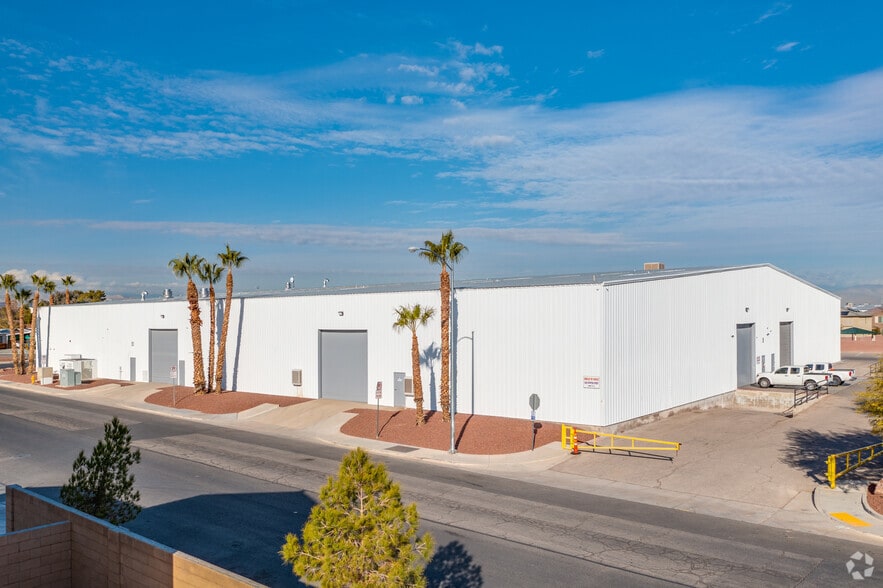 5220 Steptoe St, Las Vegas, NV à vendre - Photo du bâtiment - Image 3 de 19