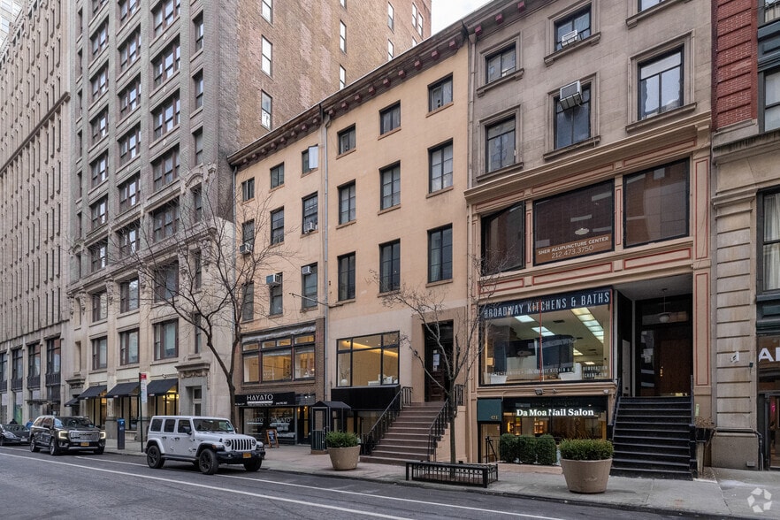 44 E 21st St, New York, NY for sale - Building Photo - Image 2 of 5