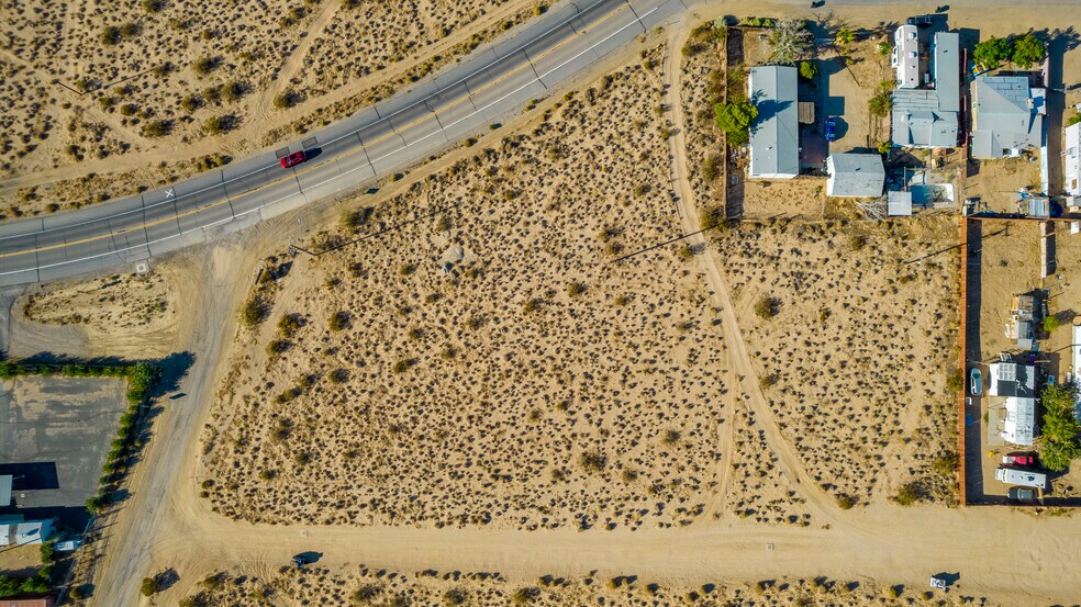 6868 Inyokern Rd, Inyokern, CA à vendre - Photo du bâtiment - Image 3 de 6
