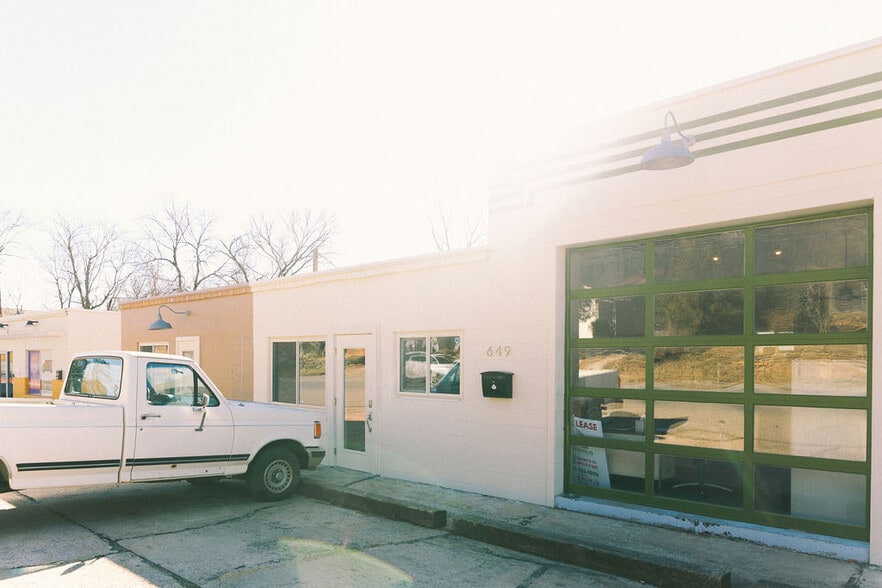 649 E Huntsville Rd, Fayetteville, AR for lease - Building Photo - Image 2 of 6