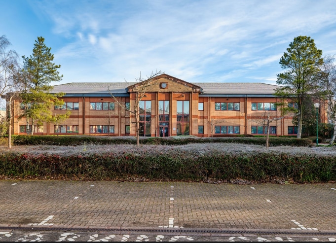 Mariner Court portfolio of 4 properties for sale on LoopNet.ca - Building Photo - Image 3 of 3