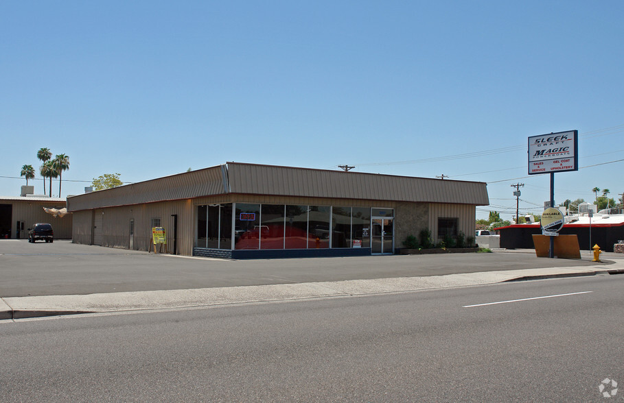 2601-2621 E Indian School Rd, Phoenix, AZ à vendre - Photo du bâtiment - Image 1 de 1