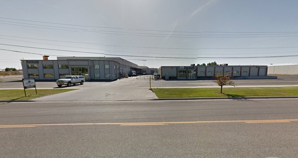775 Lindsay Blvd, Idaho Falls, ID à vendre - Photo du bâtiment - Image 2 de 23