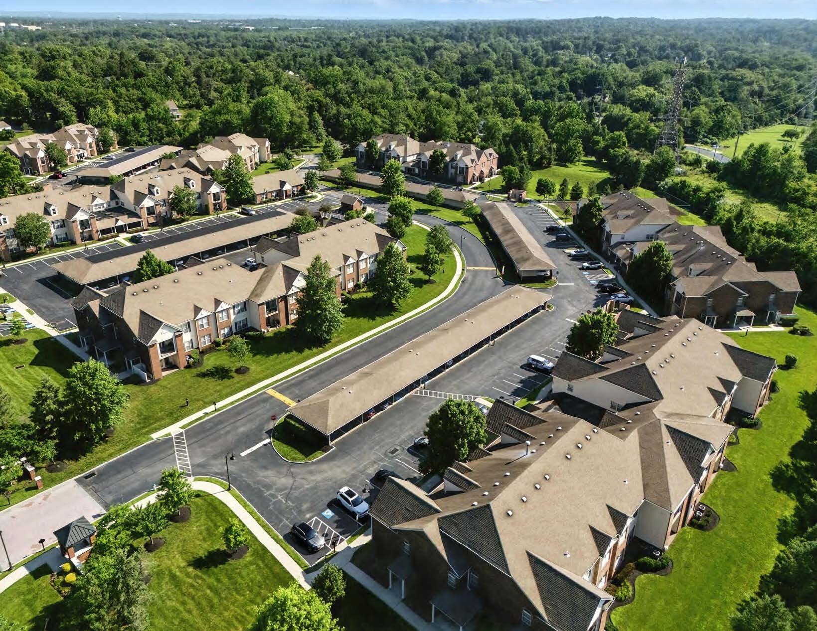 105 Amberley Dr, Blue Bell, PA à vendre Photo du bâtiment- Image 1 de 1