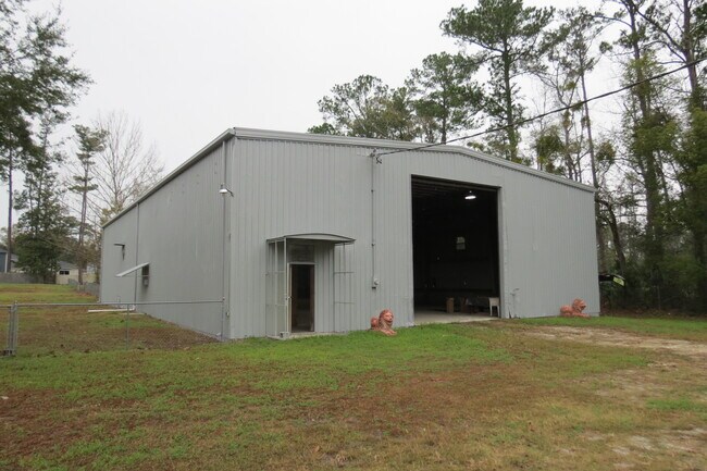 Plus de détails pour 7585 Wilson Blvd, Jacksonville, FL - Industriel à louer