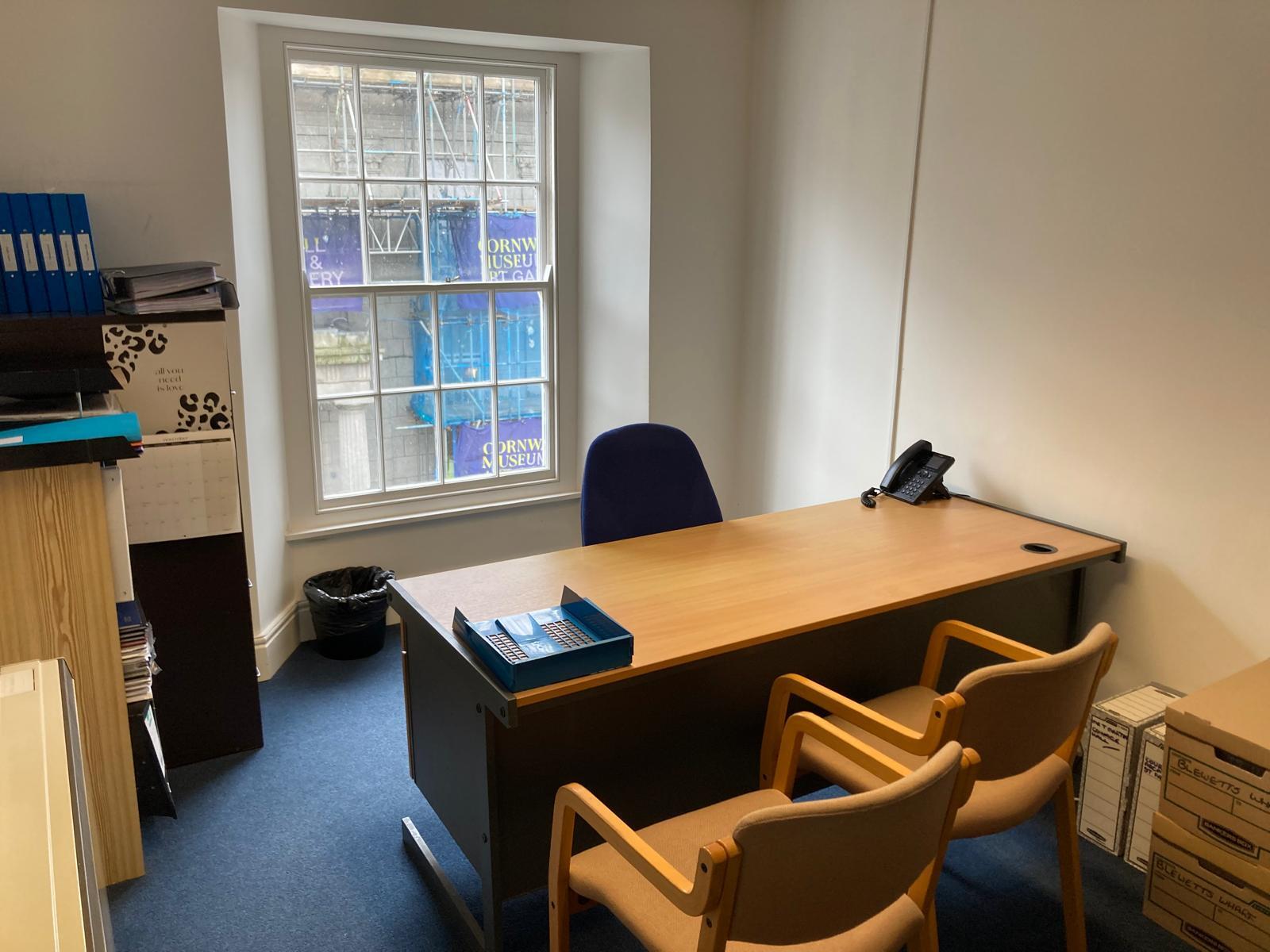 16 River St, Truro à louer Photo intérieure- Image 1 de 3