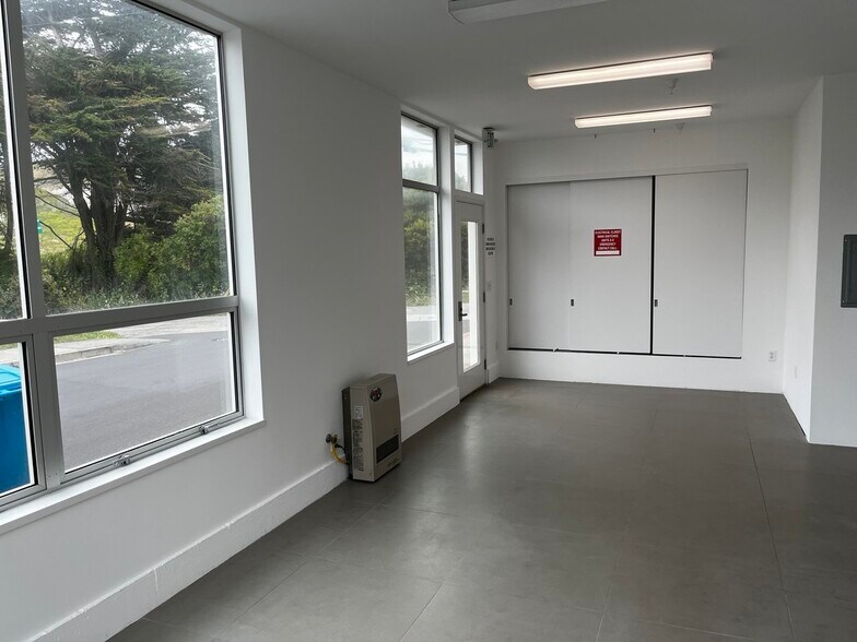 411 Dondee St, Pacifica, CA à louer - Photo intérieure - Image 2 de 19