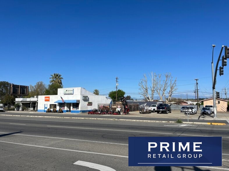 108 N Chester Ave, Bakersfield, CA à vendre - Photo du bâtiment - Image 2 de 12