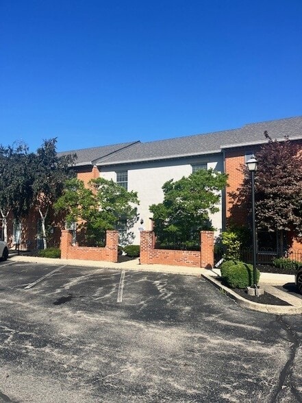 7001-7009 Corporate Way, Dayton, OH for sale - Building Photo - Image 2 of 12