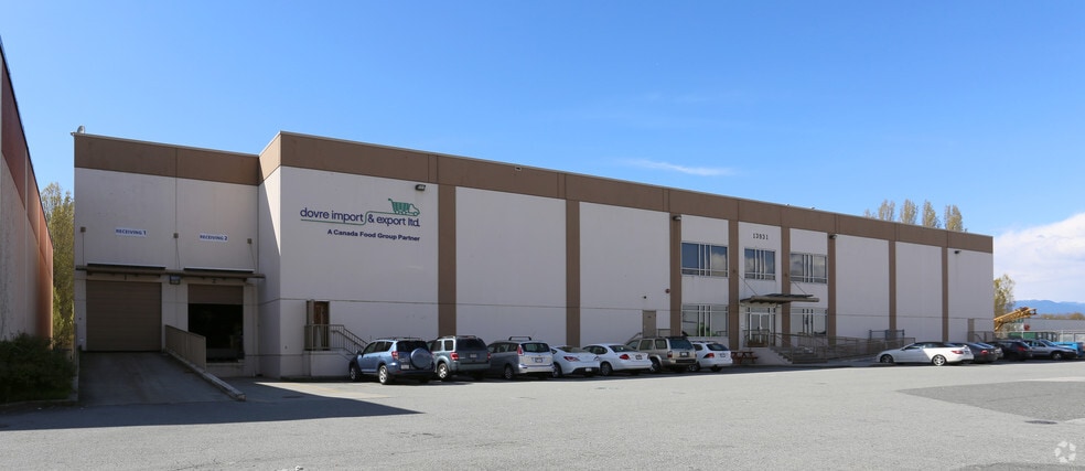 13931 Bridgeport Rd, Richmond, BC à louer - Photo du bâtiment - Image 2 de 2
