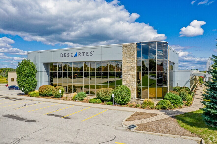 120 Randall Dr, Waterloo, ON à vendre - Photo du bâtiment - Image 1 de 1