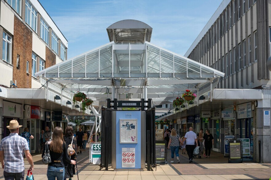 North Walk, Yate à louer - Photo du bâtiment - Image 3 de 8