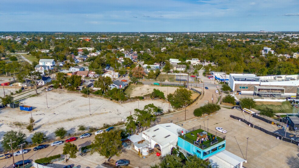 3002 N Main St, Houston, TX for sale - Primary Photo - Image 1 of 5