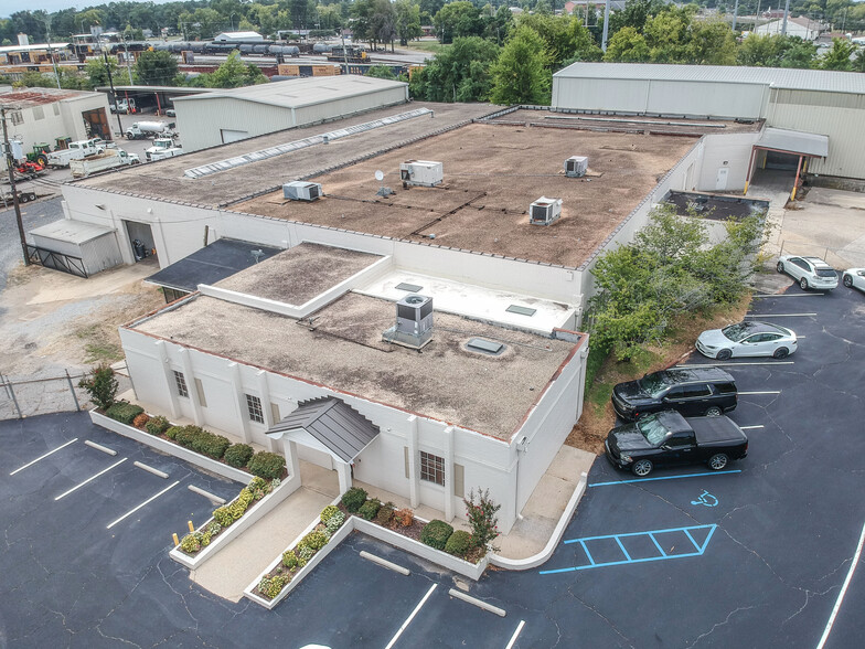 912 29th Ave, Tuscaloosa, AL for sale - Building Photo - Image 2 of 9