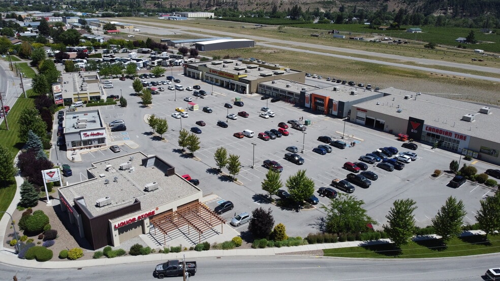 5717 Main St, Oliver, BC for sale - Building Photo - Image 1 of 1