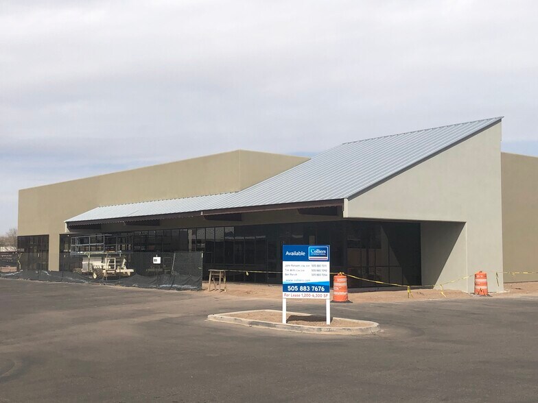 8325-8333 2nd St NW, Los Ranchos De Albuquerque, NM à louer - Photo du bâtiment - Image 3 de 5