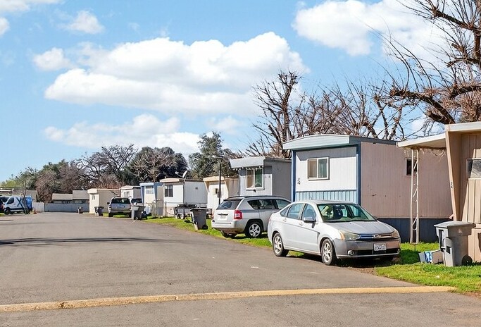 6355 Lincoln Blvd, Oroville, CA à vendre - Photo du bâtiment - Image 1 de 26