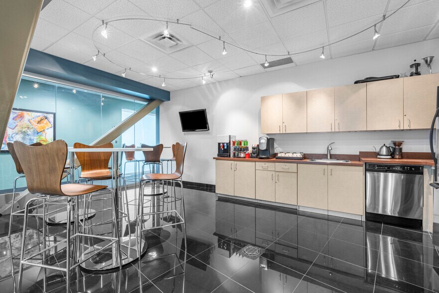 2150 S 1300 E, Salt Lake City, UT à louer - Photo du bâtiment - Image 3 de 3