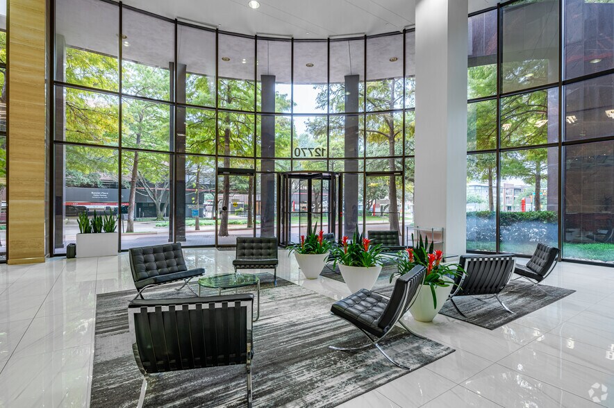 12770 Coit Rd, Dallas, TX à louer - Hall d’entrée - Image 3 de 13