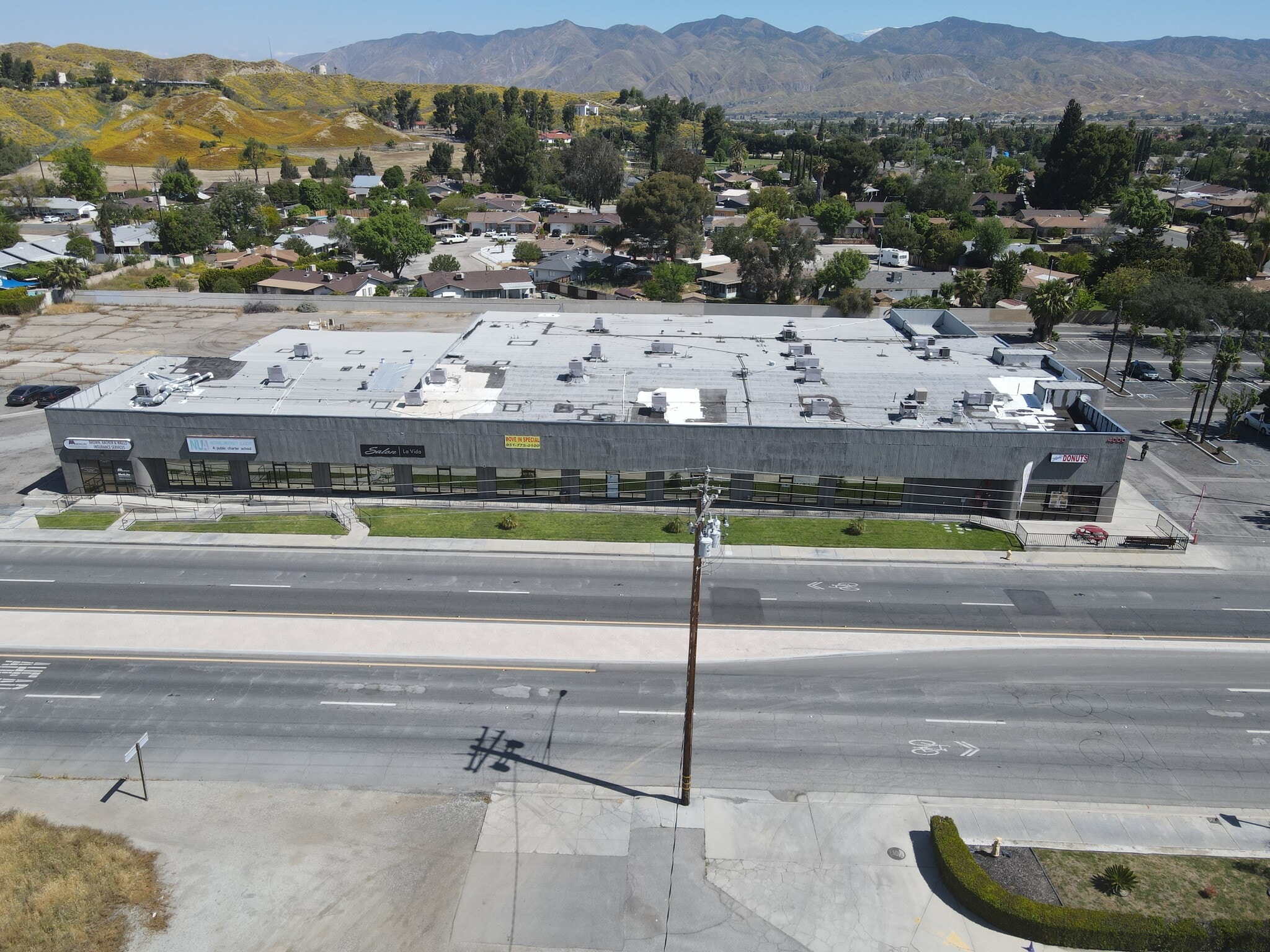 4000 E Florida Ave, Hemet, CA for lease Building Photo- Image 1 of 12