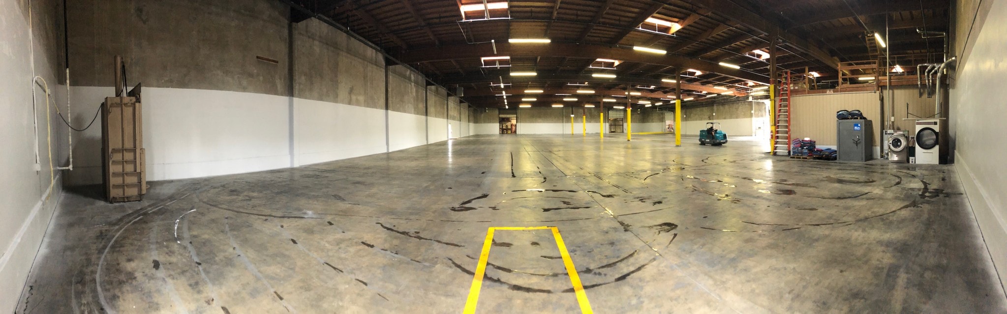 1445 Taney St, North Kansas City, MO for lease Interior Photo- Image 1 of 3