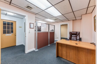 330 Milltown Rd, East Brunswick, NJ à louer Photo intérieure- Image 1 de 4