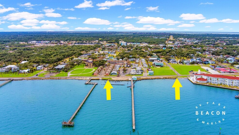 301 S Fulton Beach, Rockport, TX à vendre - Photo du bâtiment - Image 3 de 65