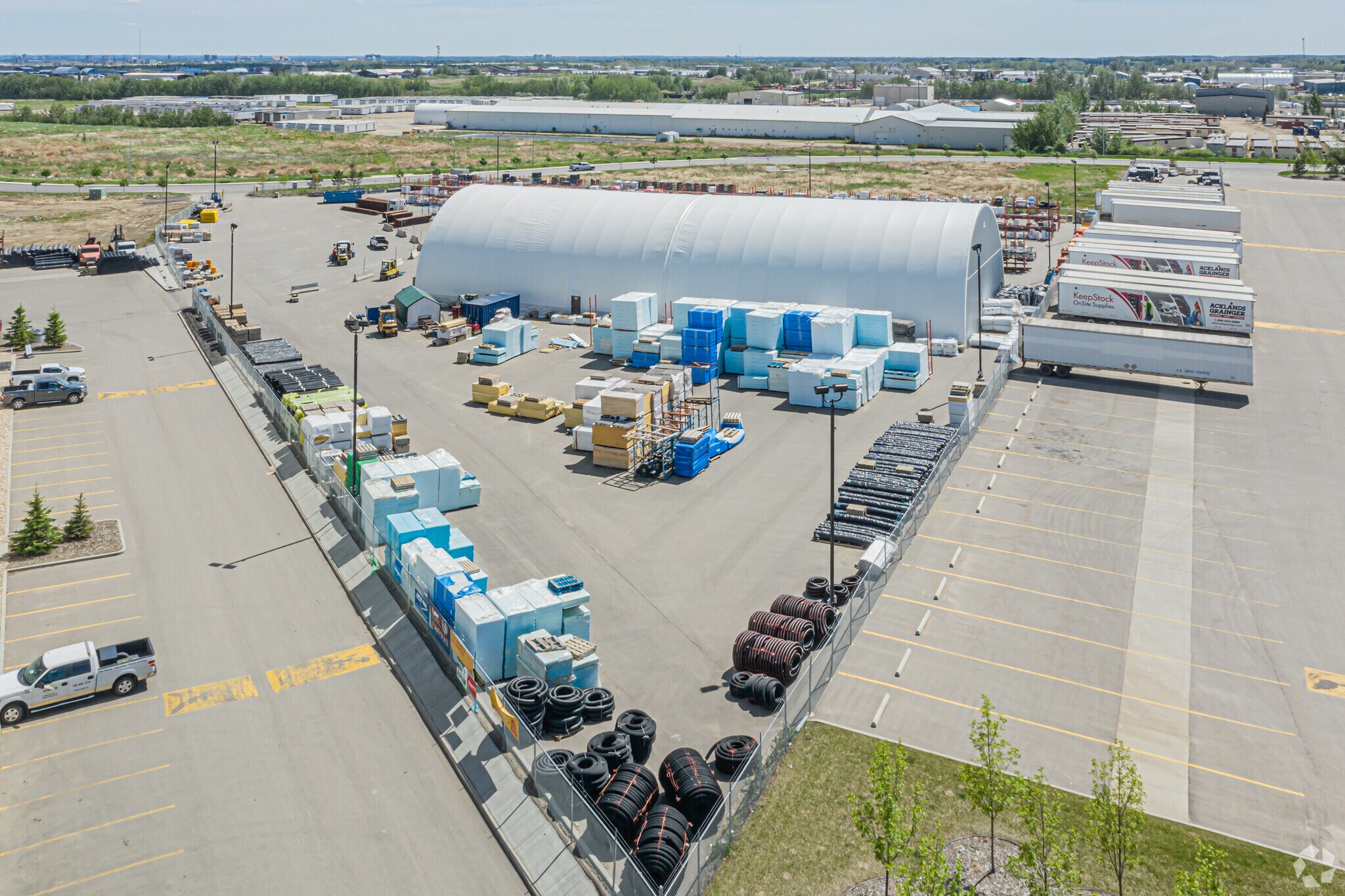 Winterburn Rd, Edmonton, AB à vendre Photo principale- Image 1 de 3