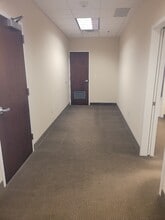 8410 Falls Of Neuse Rd, Raleigh, NC à louer Photo intérieure- Image 1 de 12